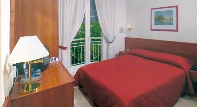 ALBERGO METAURO, Забронировать Отель Отели Побережья Марок 3 звезды, 3*