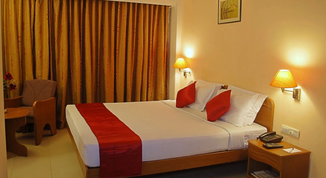FabHotel The Royal Plaza - Koyambedu, Забронировать Отель Отели штата Тамилнада с завтраком, Завтраки