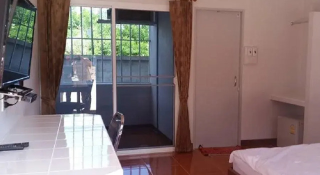 Rattana Residence, Забронировать Отель Отели Накхонсавана с парковкой, Парковка