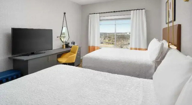 Шестиместный номер Standard Hampton Inn & Suites Huntsville Downtown, Al