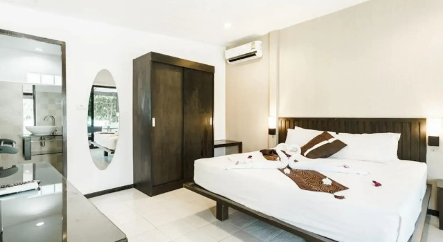 Bangrak Samui Beach Resort, Забронировать Курортный отель Отели Бан-Ао-Банграк 3 звезды, рядом с Пирс Банграк, 3*