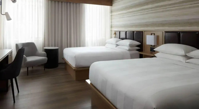Четырёхместный номер Standard Marriott Quebec City Downtown