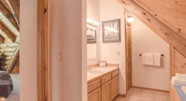 Bear Den Log Cabin, Prenota Hotel Brightwood Oregon