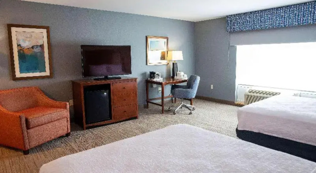 Шестиместный номер Standard Hampton Inn & Suites Jacksonville