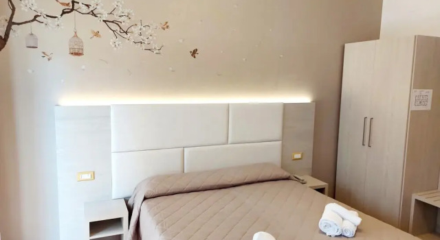 Двухместный номер Standard с балконом Hotel Monica