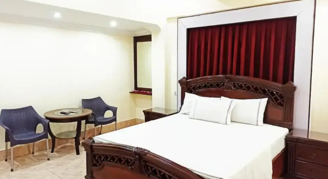 Rehaish Inn Guest House – Cozy Stay in Karachi