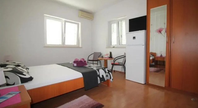 Номер Standard Private Accommodation Carevic