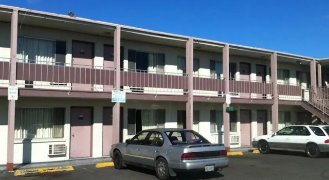 Economy Inn Richland, Забронировать Отель Отели Tri-Cities с бассейном, Бассейн