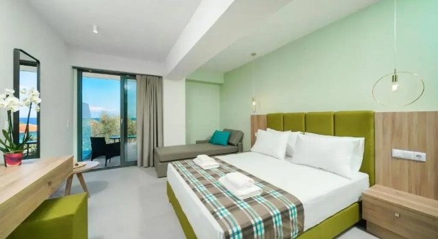 Номер Standard Miracle Suites by Klisma beach