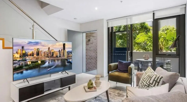 Апартаменты Modern 2-storey Apartment - Q Stay