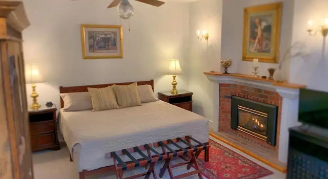 Otters Pond Bed and Breakfast, Забронировать Отель Истсаунд Orcas Island