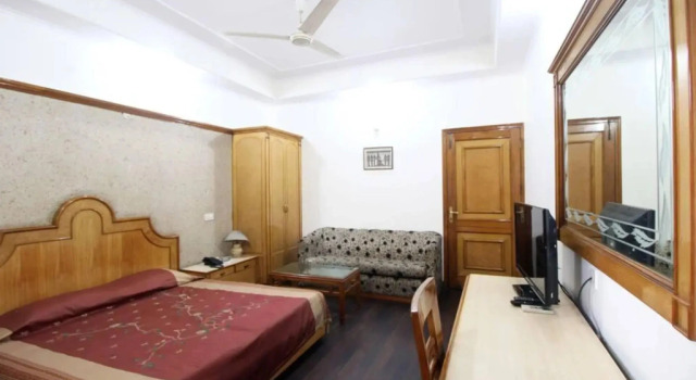Hotel Kochar International, Забронировать Отель Отели Нью-Дели с парковкой, Парковка