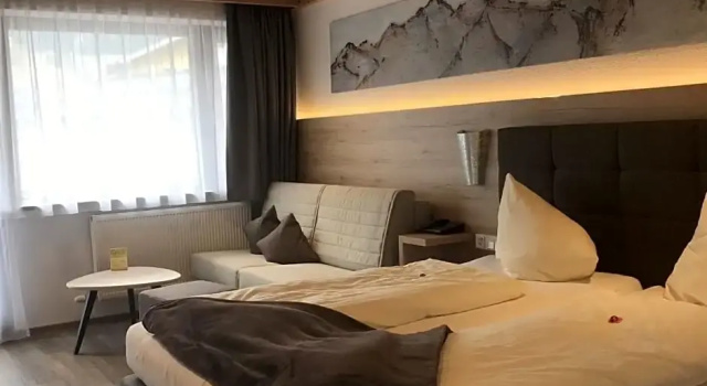 Landhotel Kaserer, Rezerwuj Hotel Hotele w Salzburg z parkingiem, Parking