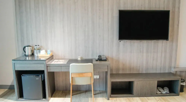 Трёхместный номер Standard с балконом Kuei Ti Wan Hotel