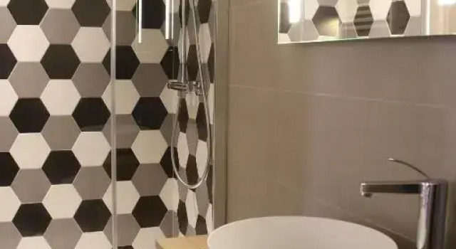 Полулюкс Hotel Kyriad