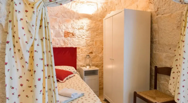 Trullo Bello, Book Hotel Hotels in Murgia with Parking, Parking