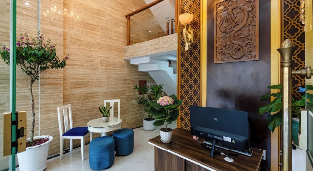 Lotus Hotel