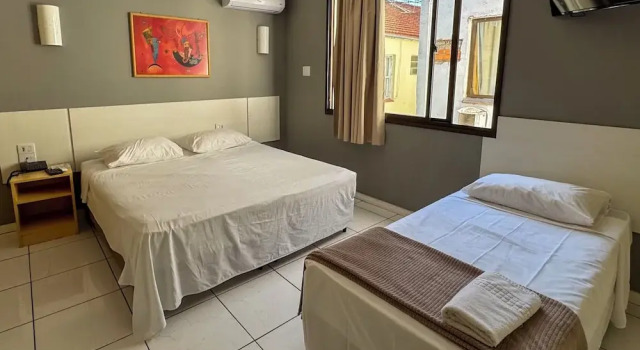 Номер Standard Coral Express próximo ao Barra Shopping, ao Gigantinho e Hospitais