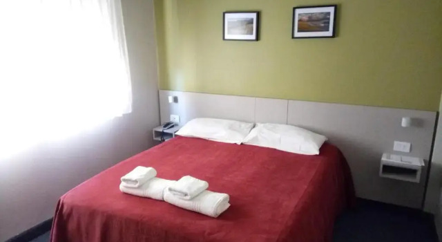 Четырёхместный номер Standard Estepa Hotel