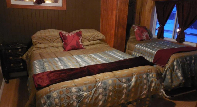 Chalets & appartements Au Chant De La Rivière, Book Chalet Saint-Gabriel-de-Valcartier Quebec city and area