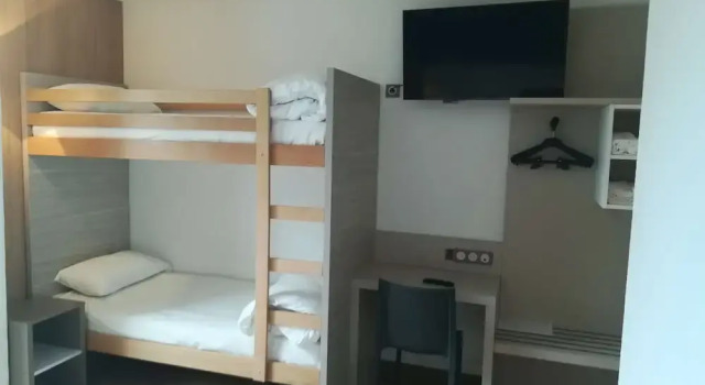 Номер Standard Kyriad Direct - Bourg les Valence