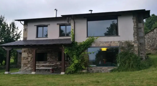 TOURON Nº1, Book Apartment Carballedo Galicia