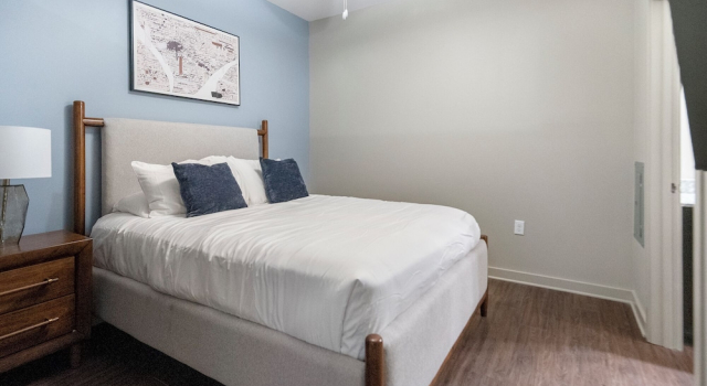 Апартаменты Landing Furnished Apartments near Medical District