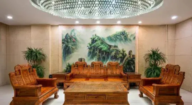 Yinhua Business Hotel, Rezervovat Hotel Nan-jang Henan