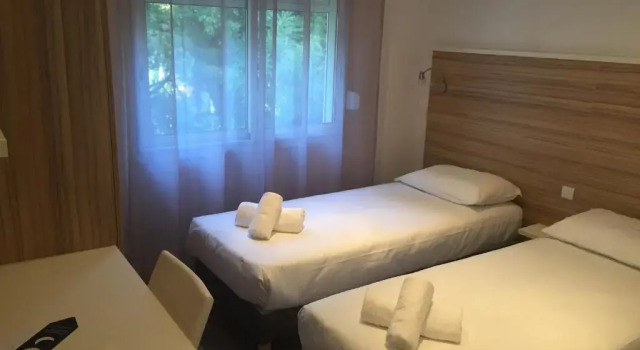 Двухместный номер Economy LOasis Hotel