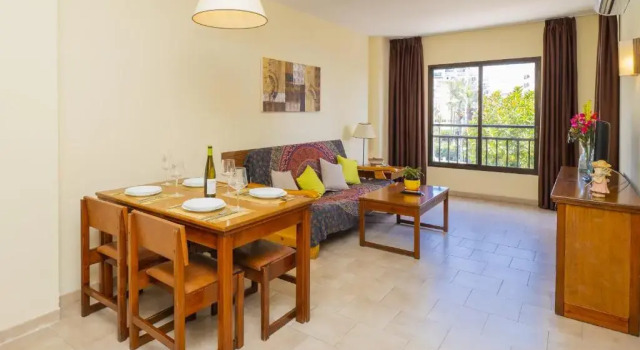 Cubo's Apartamento Ronda 215 Fuengirola, Забронировать Апартаменты/квартира Фуэнхирола Коста-дель-Соль, рядом с Торребланка-бич