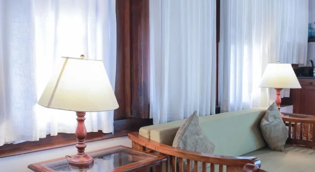 Номер Standard с видом на бассейн Coconut Lagoon Kumarakom - A CGH Earth Experience