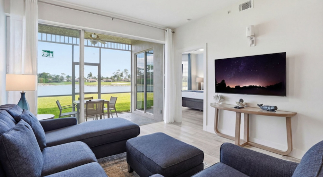 Вилла Luxury с 2 комнатами GreenLinks Golf Villas at Lely Resort