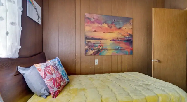 Коттедж Colorful Lake Chelan Home w/ Saltwater Pool!