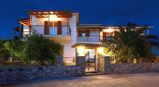 Pavlos Maria studios, Book Hotel Hotels in Sporades with a Pool, Swimming Pool