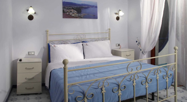 The Reef Sorrento B&B, Забронировать Отель Сорренто Побережье Сорренто, рядом с Порт Сорренто