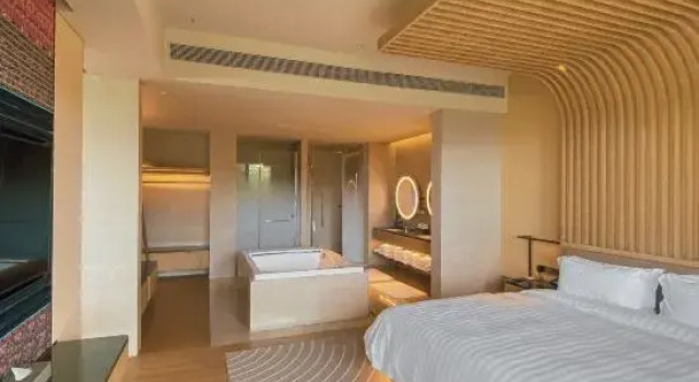 Люкс Luxury Lakeview Hotel Yulongwan Kunming
