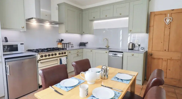 Westmorland Cottage, Varaa Lomakoti Mökit kohteessa Merseyside, Mökki