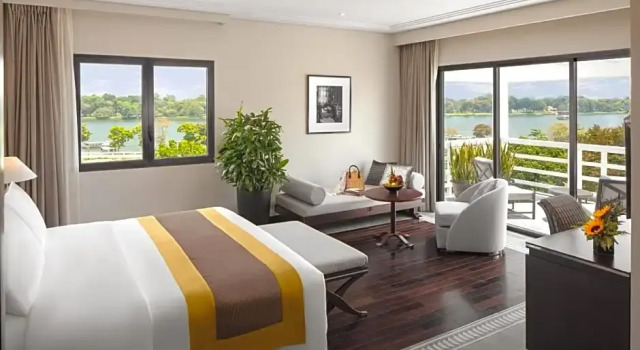 Номер Deluxe с видом на реку Azerai La Residence, Hue
