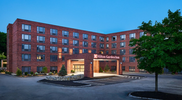 Hilton Garden Inn Tewksbury Andover, Varaa Hotelli Hotellit New England uima-altaalla, Uima-allas