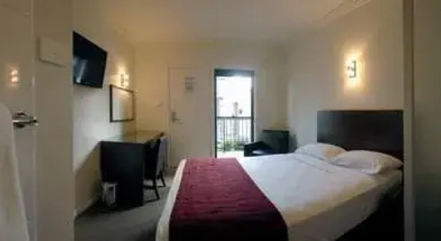 Homeground Gladstone, Book Hotel Hoteller i South Gladstone med parkering, Parkering