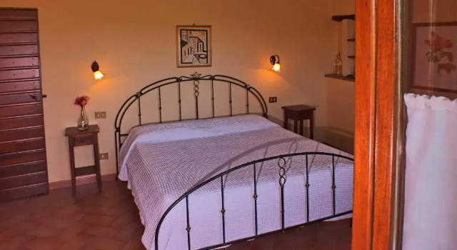 Agriturismo Colli di Travale, Rezerwuj Pobyt na farmie Montieri Toskania