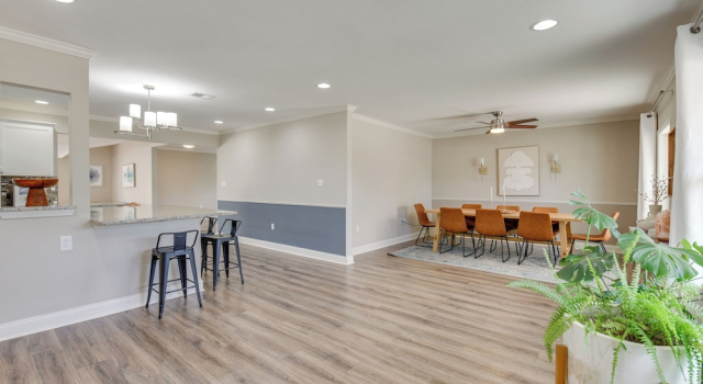 Spacious Fort Walton Beach Home ~ 2 Mi to Beach!, Book Hotel Fort Walton Beach Emerald Coast