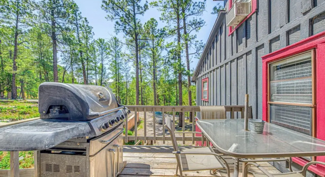 Walk to Downtown Ruidoso: Cozy Wooded Retreat, Varaa Lomakoti Ruidoso New Mexico