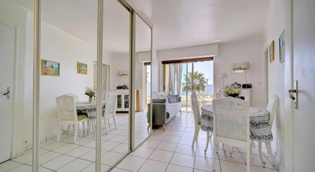 Апартаменты CHARMANT 2 PIECES AVEC TERRASSE VUE MER l! A1B120