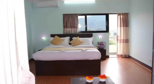 Hotel Golden Three