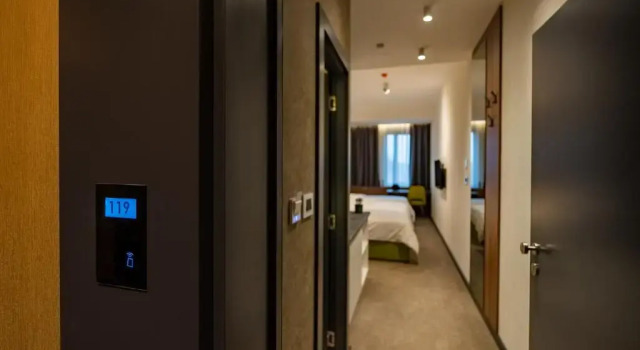 Hotel Element, Rezerwuj Hotel Hotele w Vojvodina z parkingiem, Parking