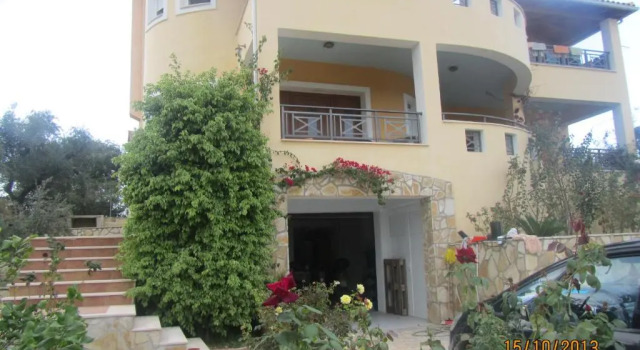 Коттедж Christina 's House