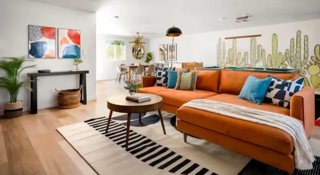 Chic Home With Backyard Oasis Pool Game Room, Book Feriehus Phoenix 