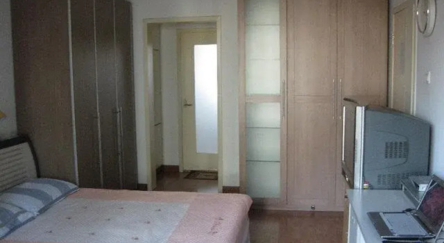 Lin Jia Hostel, Book Hostel / Vandrerhjem Hoteller i Beijing Province med parkering, Parkering