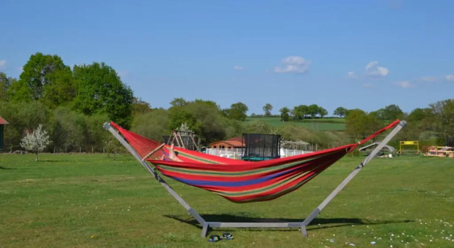 Natuurcamping Les fruits du Passau, Book Hotel Hoteller i Allier med pool, Swimmingpool